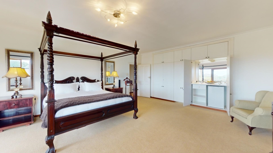 6 Bedroom Property for Sale in Walmer Heights Eastern Cape